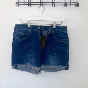 FASHION NOVA Kiera Booty Lifting Denim Shorts - Medium Blue Wash